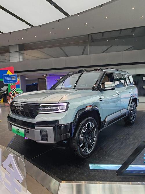 佛山304比亚迪方程豹硬派越野的爆款，英菲尼迪35周年与你共成长